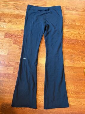 Alo Black Flared Yoga Pants Medium